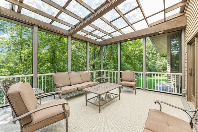 1206 102nd Street W, Inver Grove Heights, MN 55077