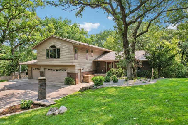 1206 102nd Street W, Inver Grove Heights, MN 55077