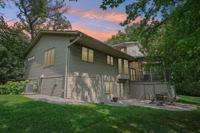 1206 102nd Street W, Inver Grove Heights, MN 55077