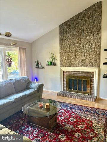 6308 ROCKHURST RD, Bethesda, MD 20817