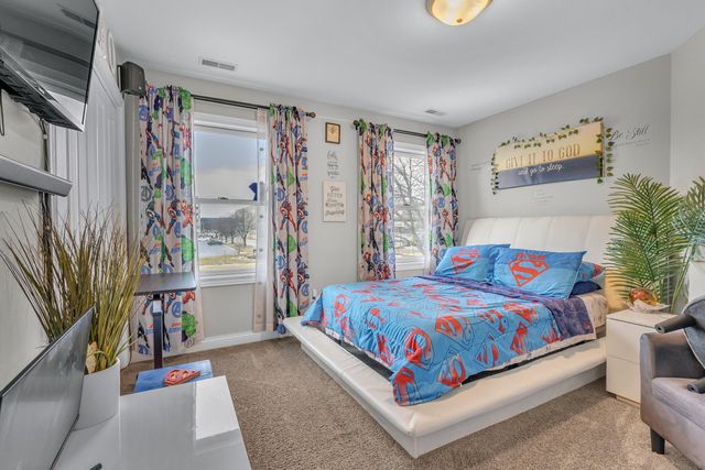 9031 Columbia Avenue, Munster, IN 46321