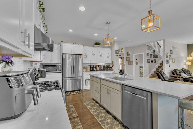 9031 Columbia Avenue, Munster, IN 46321