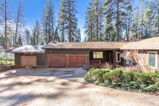 11551 Tree Top Cir, Nevada City, CA 95959