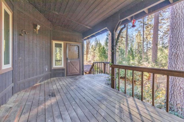 11551 Tree Top Cir, Nevada City, CA 95959