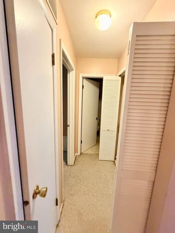 73 FOX MEADOW DR, Sicklerville, NJ 08081