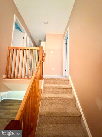 73 FOX MEADOW DR, Sicklerville, NJ 08081