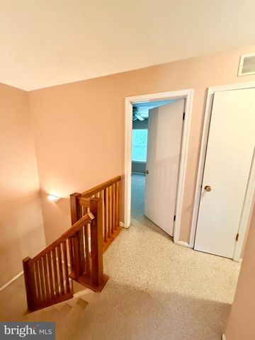 73 FOX MEADOW DR, Sicklerville, NJ 08081