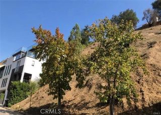 1422 Lindacrest Dr, Beverly Hills, CA 90210