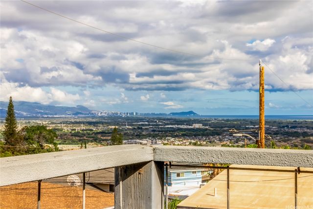 92-640 Aahualii Street, Kapolei, HI 96707
