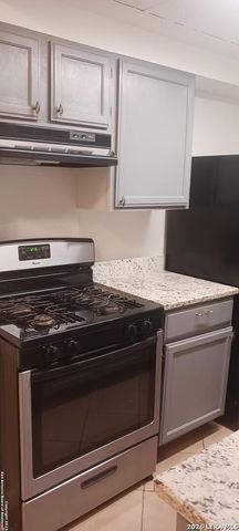 1447 EDRIS DR, San Antonio, TX 78224
