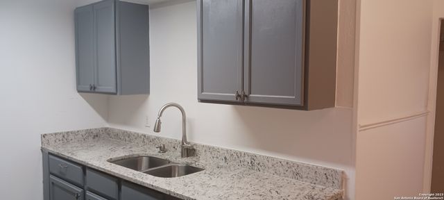 1447 EDRIS DR, San Antonio, TX 78224