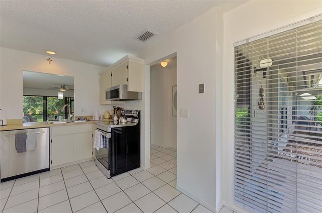 952 N BENEVA ROAD V-23, Sarasota, FL 34232
