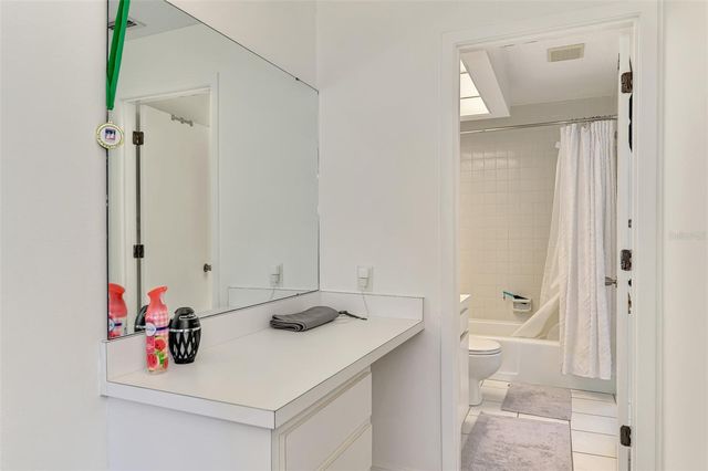 952 N BENEVA ROAD V-23, Sarasota, FL 34232