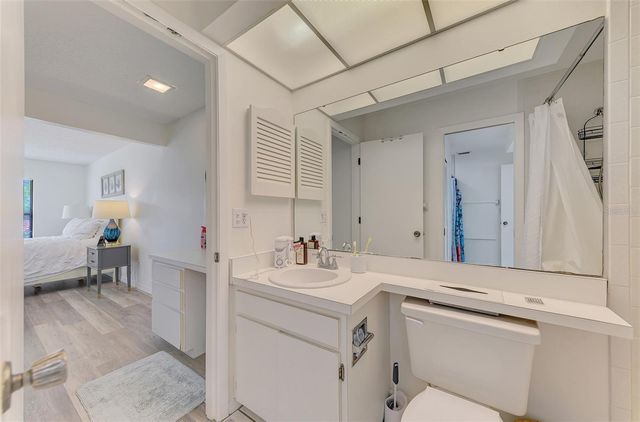 952 N BENEVA ROAD V-23, Sarasota, FL 34232