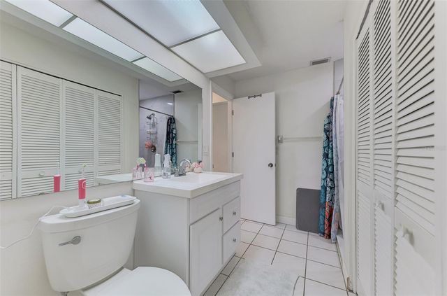 952 N BENEVA ROAD V-23, Sarasota, FL 34232