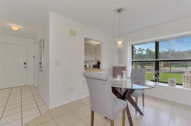952 N BENEVA ROAD V-23, Sarasota, FL 34232