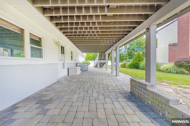 22 Cypress Lane, Paramus, NJ 07652