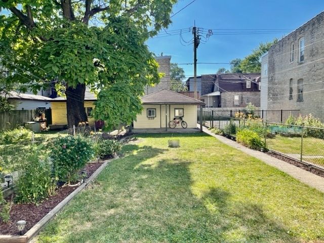 1448 N Kedzie Avenue 3, Chicago, IL 60651