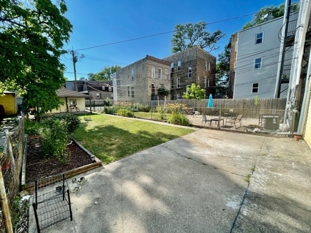 1448 N Kedzie Avenue 3, Chicago, IL 60651