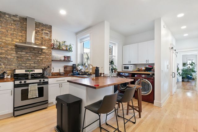 1448 N Kedzie Avenue 3, Chicago, IL 60651