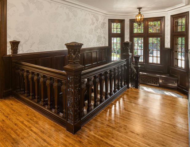2740 W Lake Of The Isles Parkway, Minneapolis, MN 55416