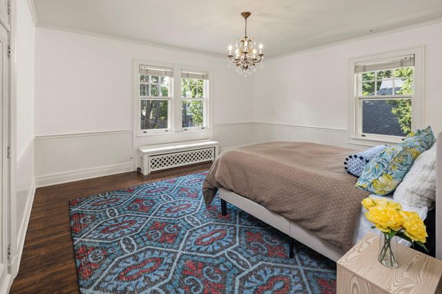 2740 W Lake Of The Isles Parkway, Minneapolis, MN 55416