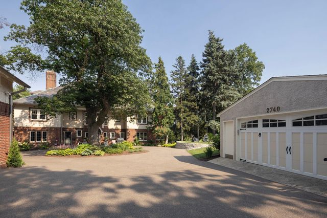 2740 W Lake Of The Isles Parkway, Minneapolis, MN 55416