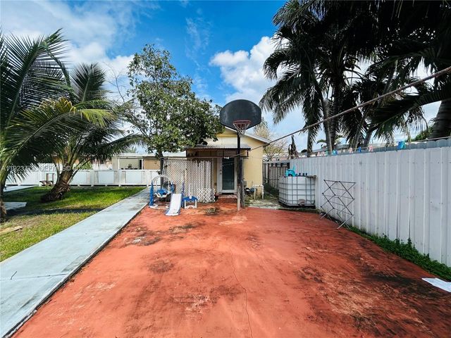 16050 NW 45th Ave, Miami Gardens, FL 33054