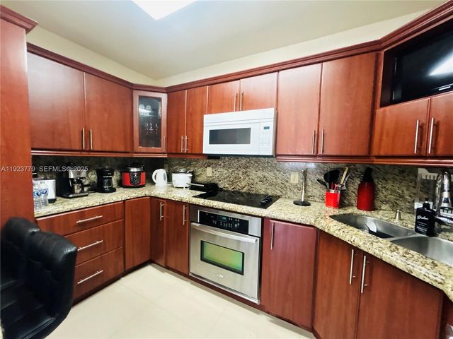 16050 NW 45th Ave, Miami Gardens, FL 33054