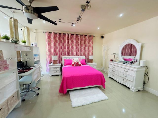 16050 NW 45th Ave, Miami Gardens, FL 33054