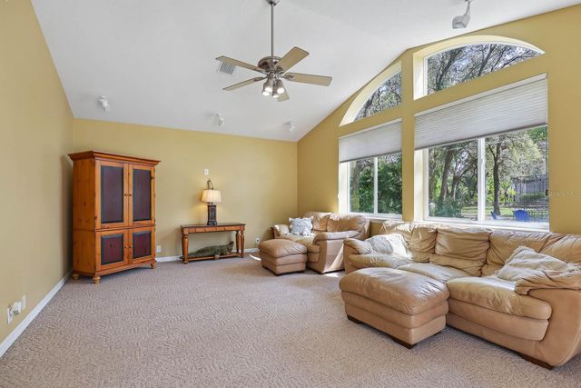 6109 KINGBIRD MANOR DRIVE, Lithia, FL 33547
