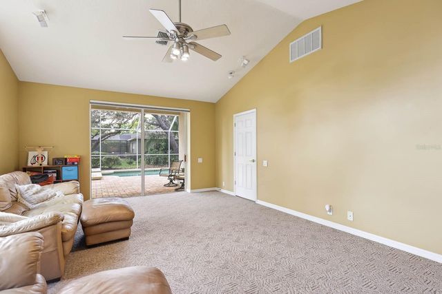 6109 KINGBIRD MANOR DRIVE, Lithia, FL 33547