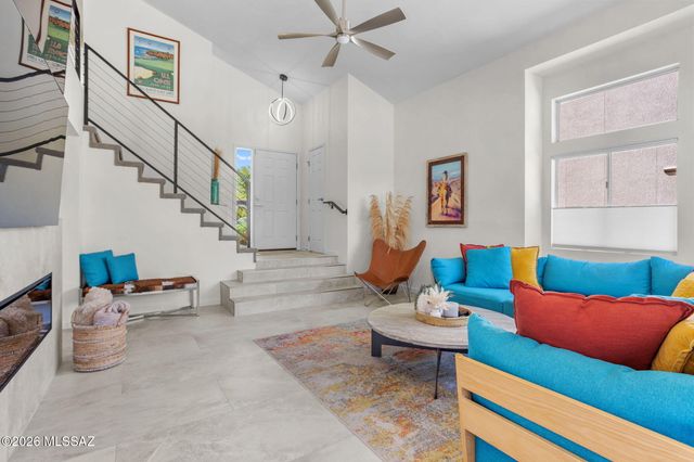 4045 E Via Del Mirlillo, Tucson, AZ 85718