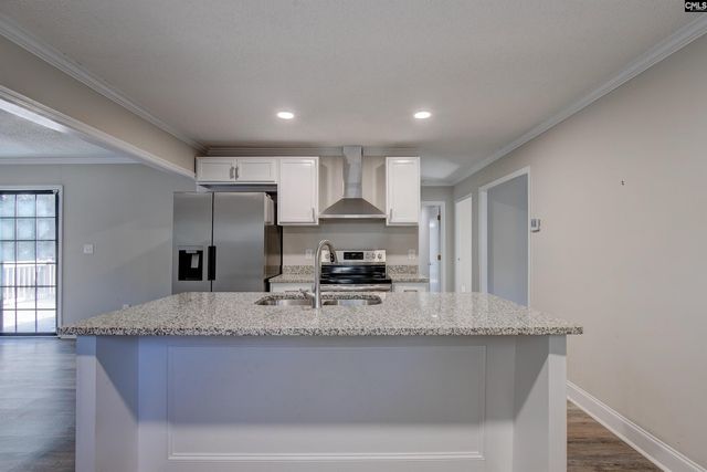 1616 Lakeview Avenue, Camden, SC 29020