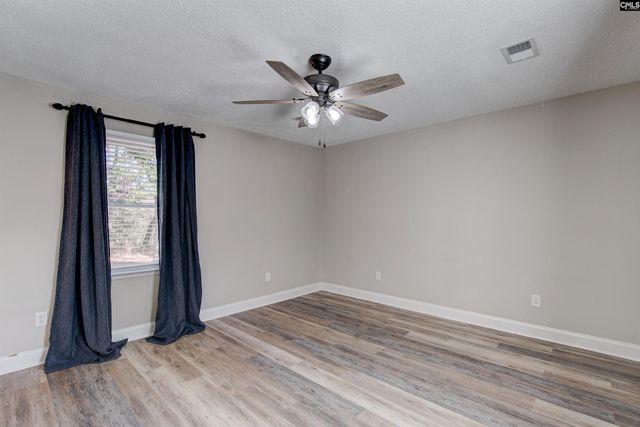 1616 Lakeview Avenue, Camden, SC 29020