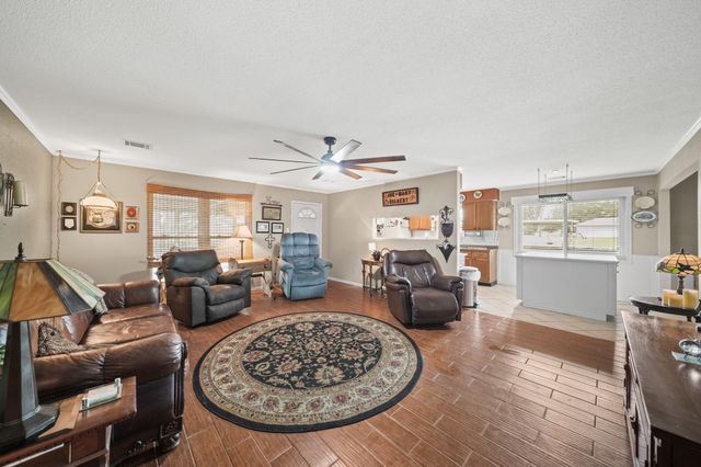 4911 Brister Parkway, Rosharon, TX 77583