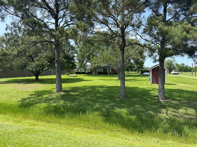 4911 Brister Parkway, Rosharon, TX 77583