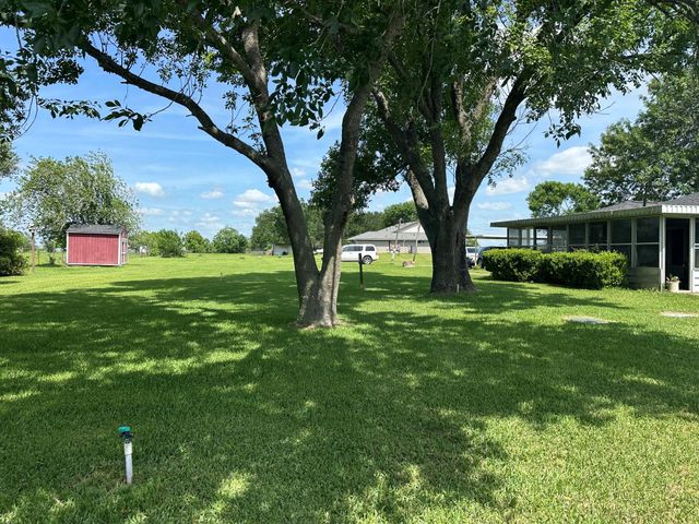 4911 Brister Parkway, Rosharon, TX 77583
