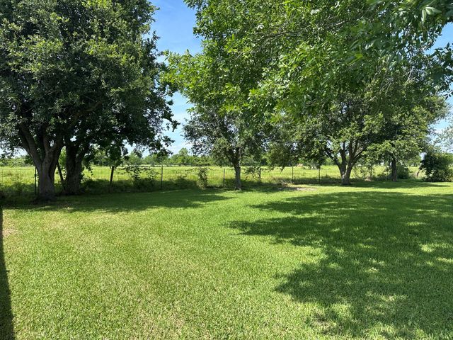 4911 Brister Parkway, Rosharon, TX 77583