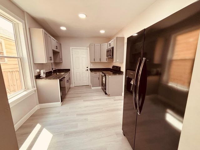 483 S Warren Avenue, Columbus, OH 43204
