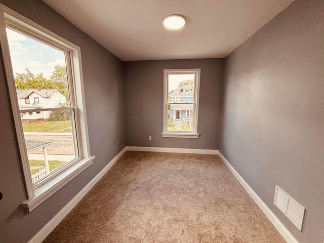 483 S Warren Avenue, Columbus, OH 43204