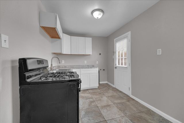 5528 Rickenbacker Place, Fort Worth, TX 76112