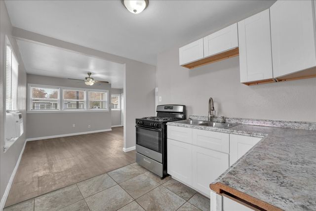 5528 Rickenbacker Place, Fort Worth, TX 76112
