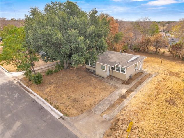 5528 Rickenbacker Place, Fort Worth, TX 76112