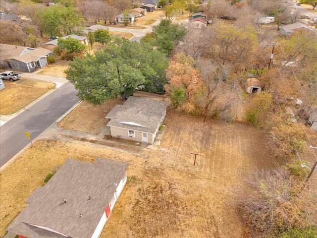 5528 Rickenbacker Place, Fort Worth, TX 76112
