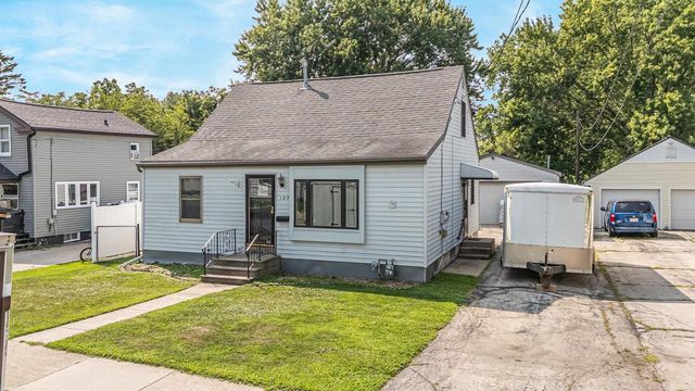 125 MAYER STREET, Neenah, WI 54956