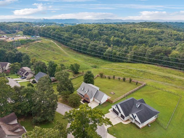 1718 Magnum Lane, Soddy Daisy, TN 37379