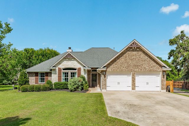 1208 Bronco Trail, Angleton, TX 77515