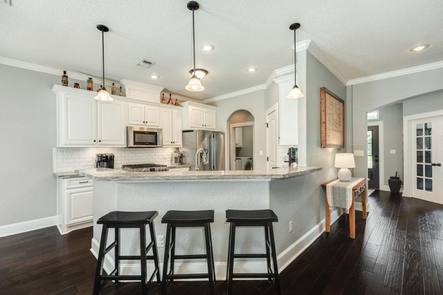 1208 Bronco Trail, Angleton, TX 77515