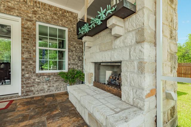 1208 Bronco Trail, Angleton, TX 77515